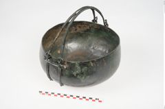 Foto von Bronzekreuzattaschenbecken (NHMW-PRAE-025814)